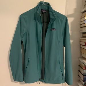 Patagonia Blue Women’s jacket.Size Medium.Only worn a few times, great condition